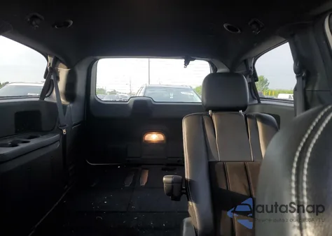 2015 Dodge Grand Caravan Sxt z USA, uszkodzony, nr VIN 2C4RDGCG8FR703860